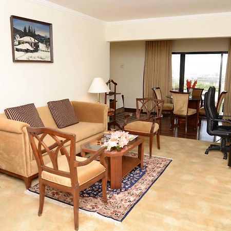 Karachi Marriott Hotel Buitenkant foto