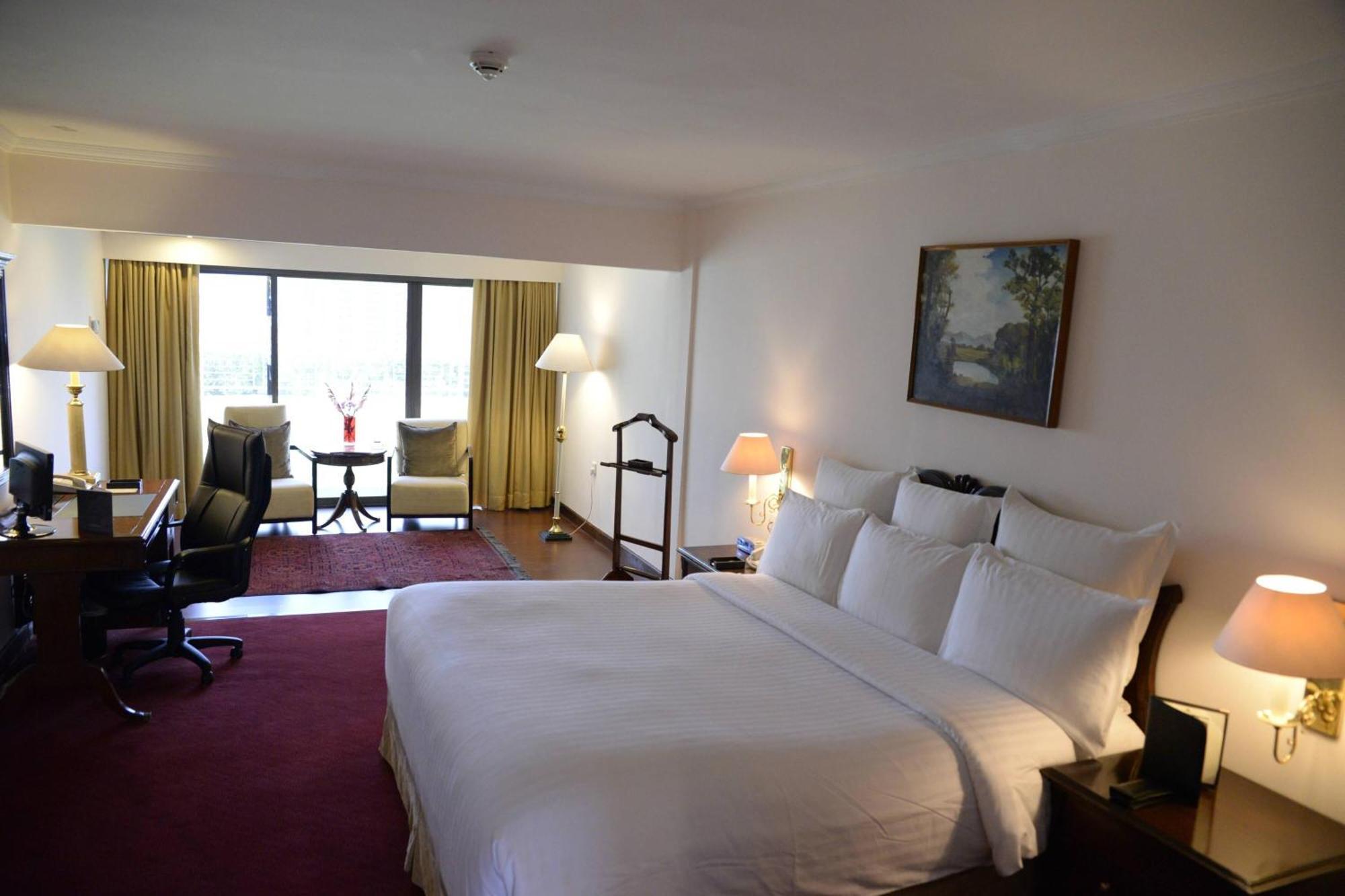 Karachi Marriott Hotel Buitenkant foto