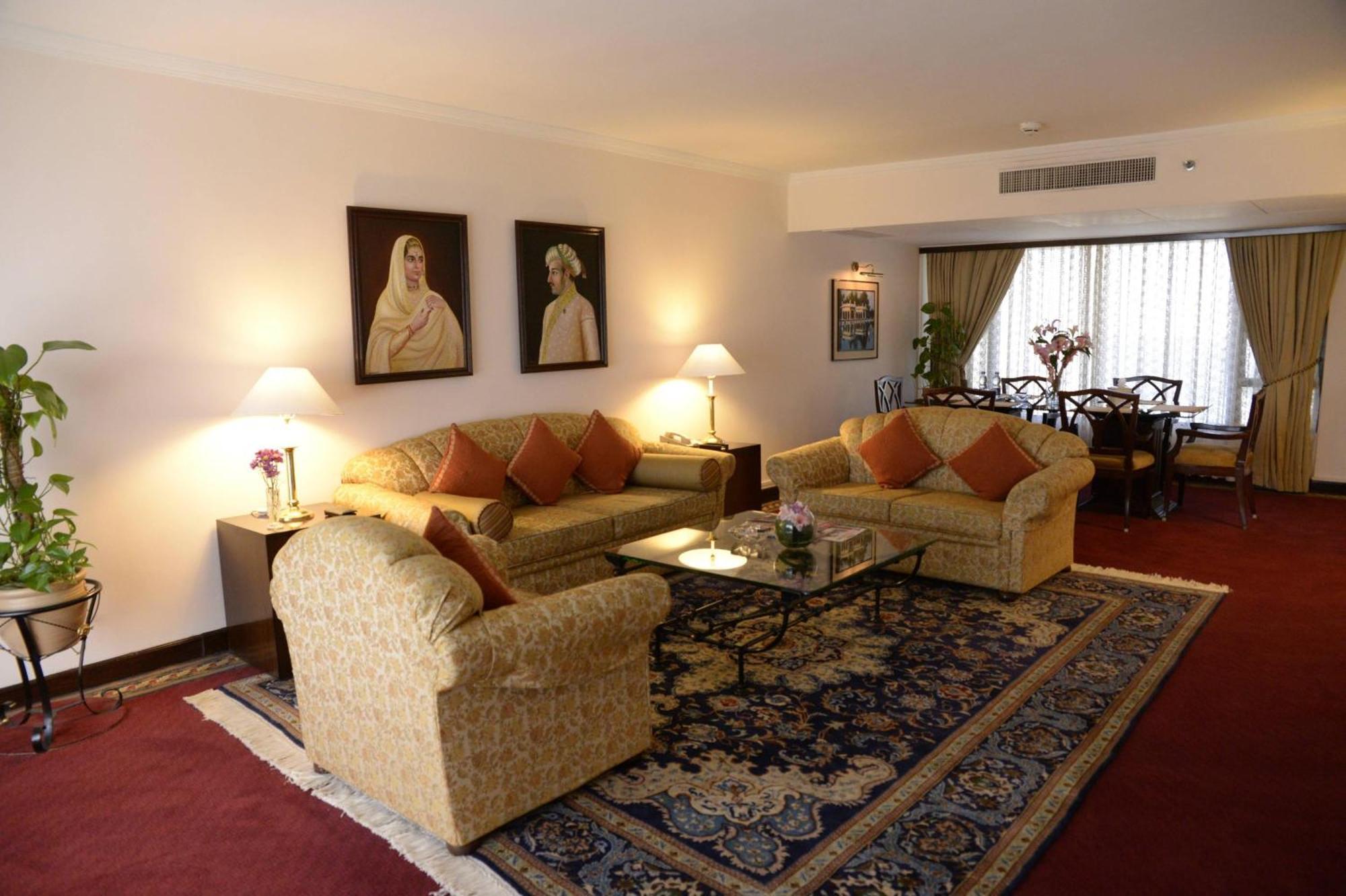 Karachi Marriott Hotel Buitenkant foto
