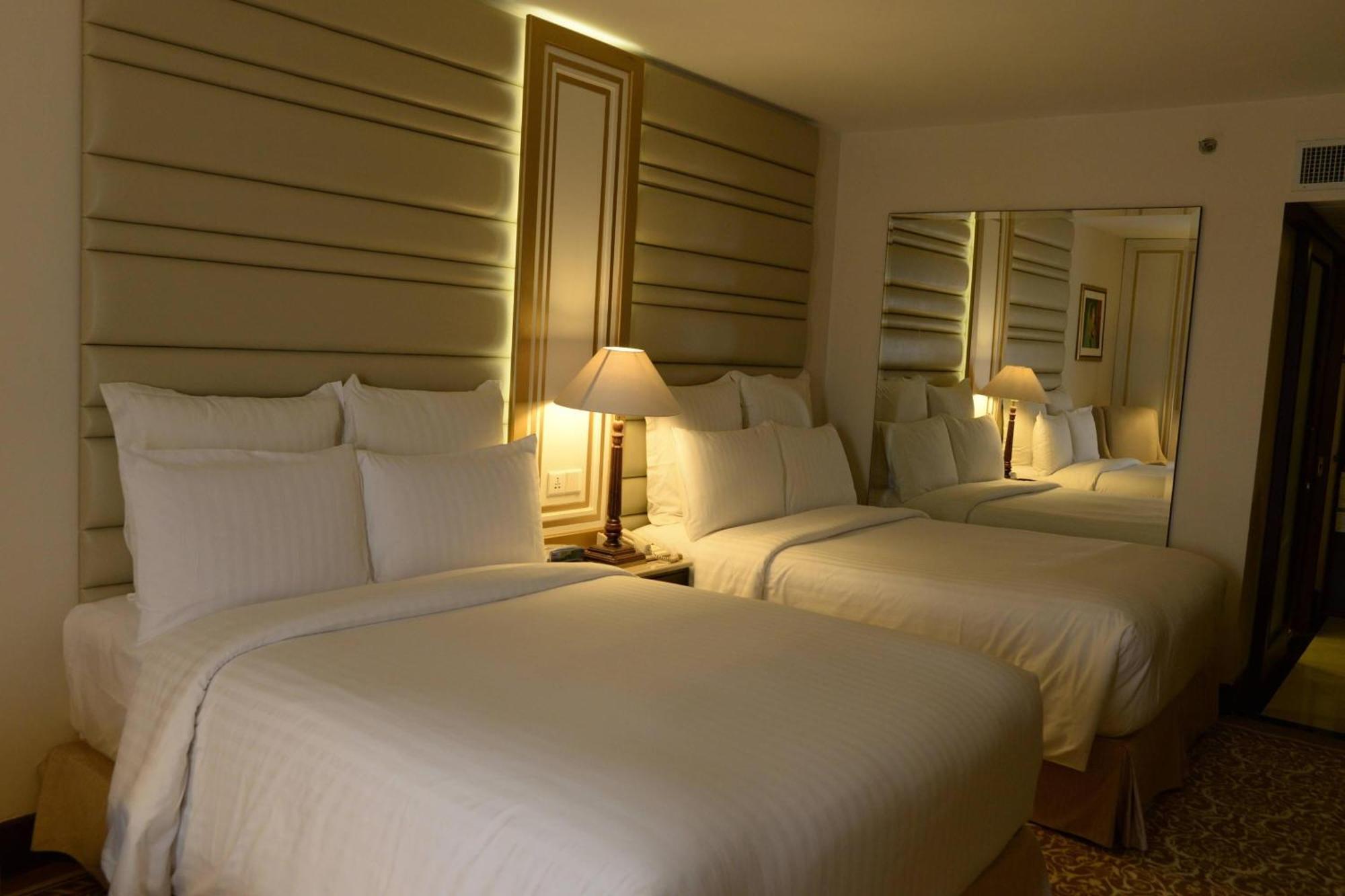 Karachi Marriott Hotel Buitenkant foto