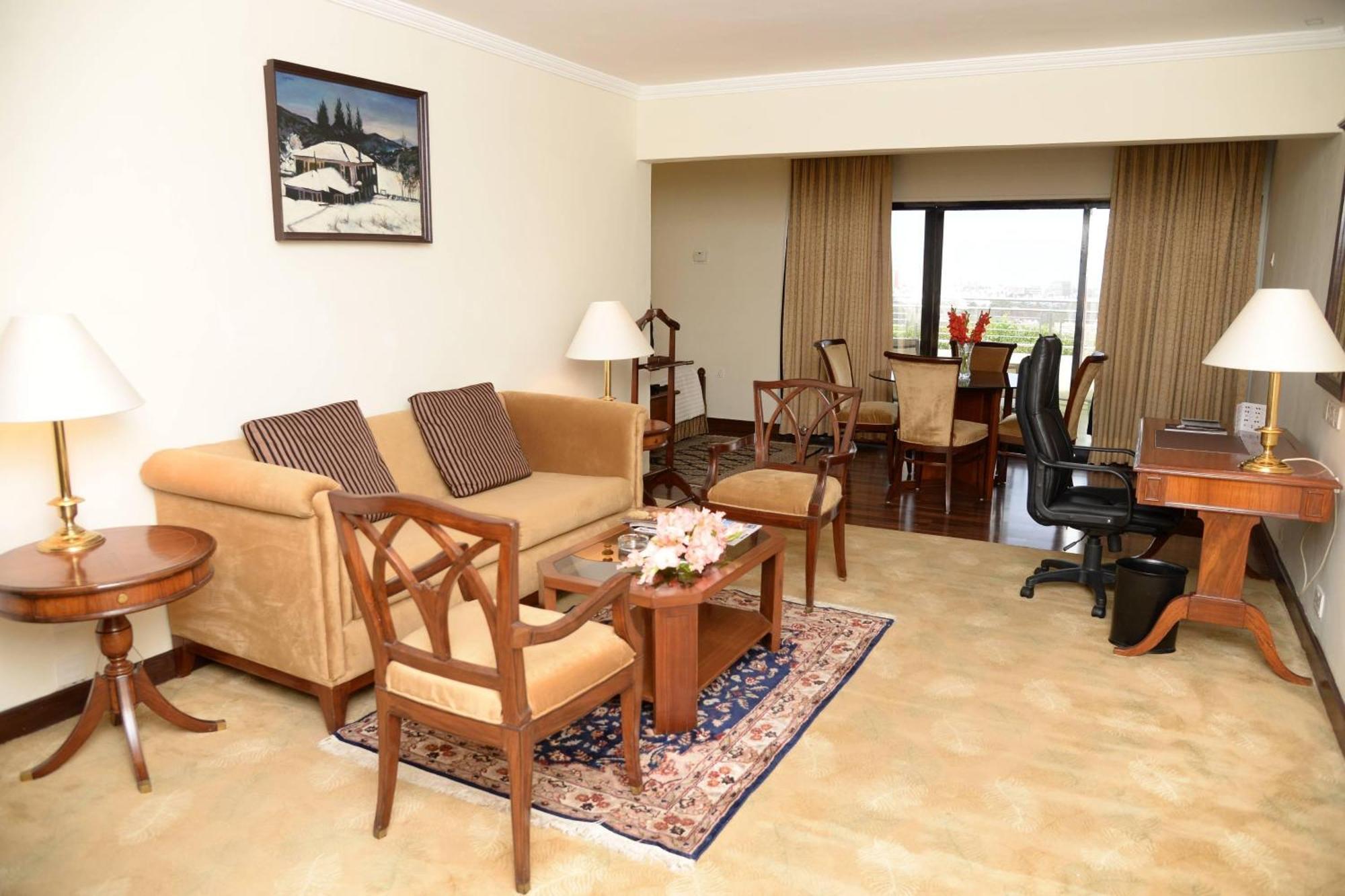 Karachi Marriott Hotel Buitenkant foto